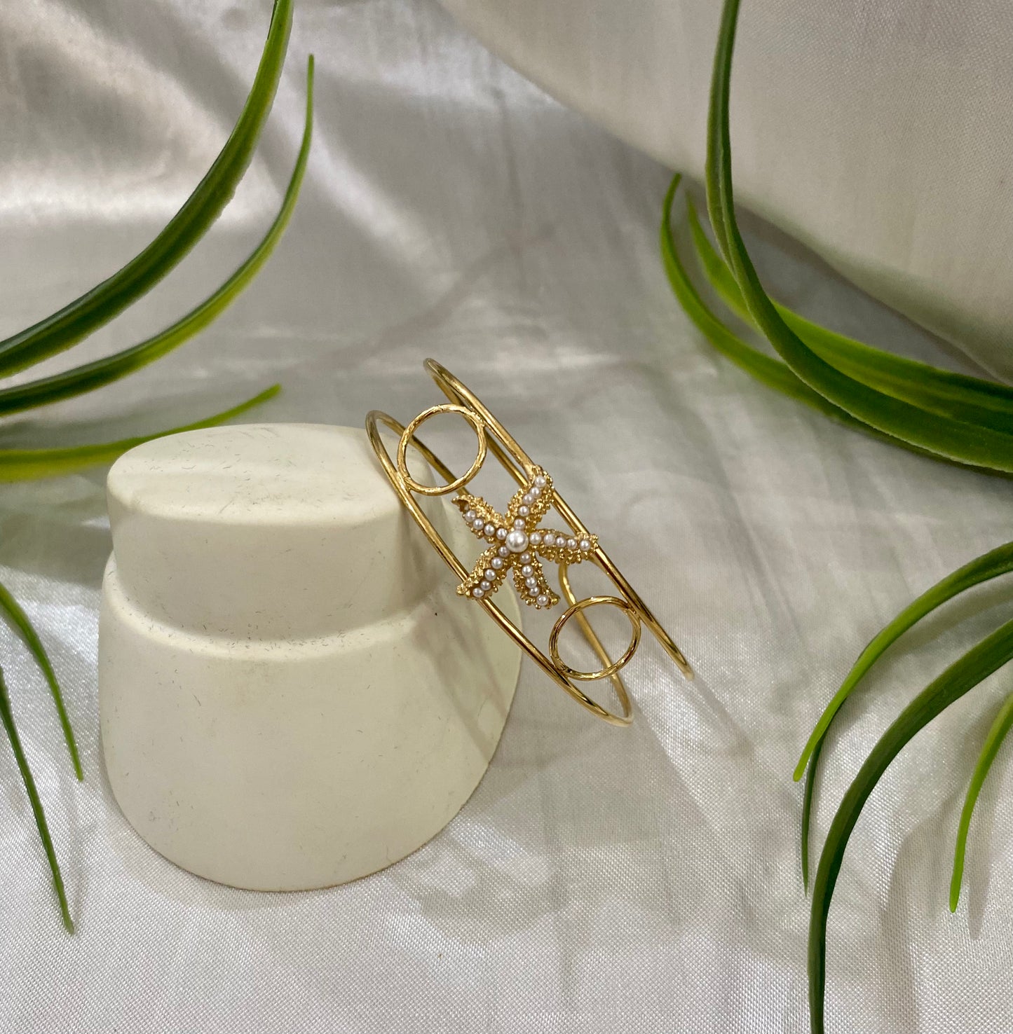 Juego de Aretes,anillo y dije en forma de Estrella de mar con micro Perla