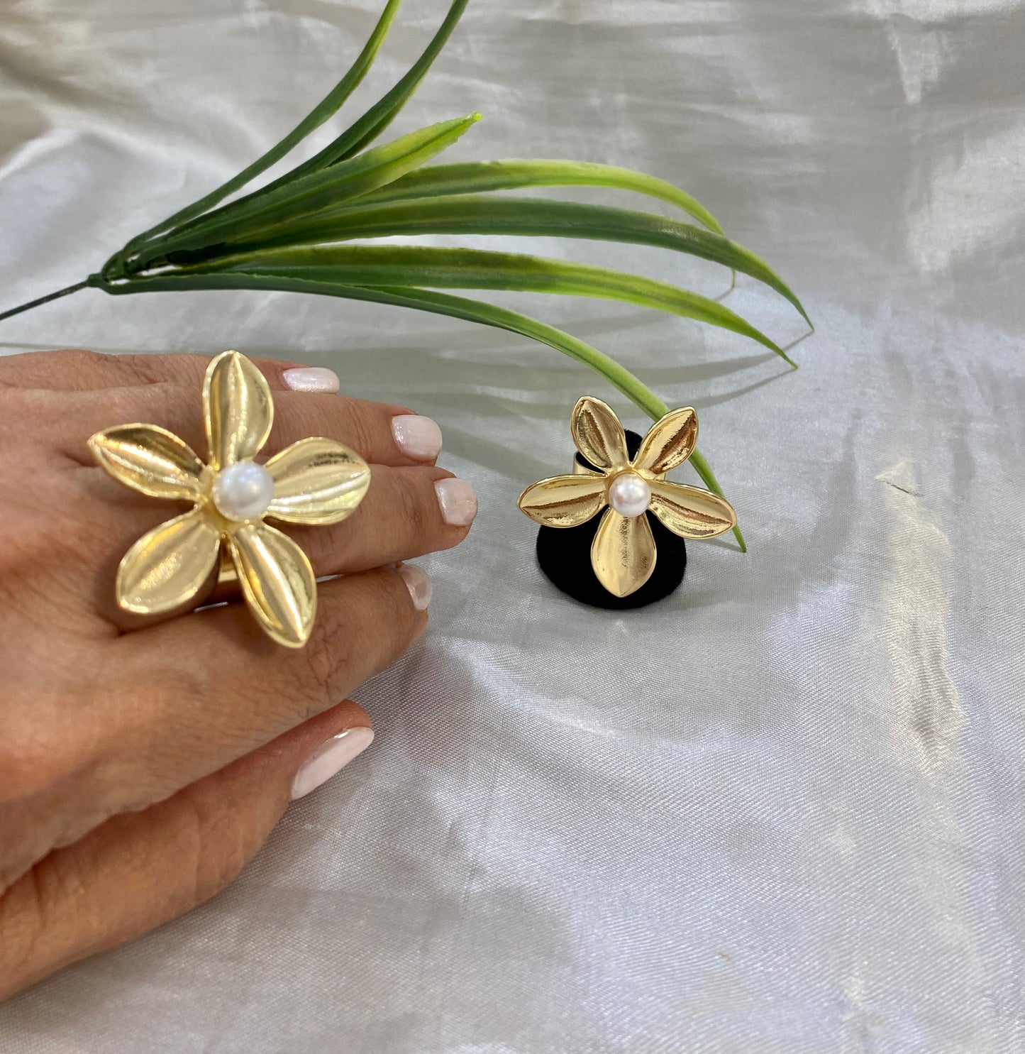 Anillo Flor Perla