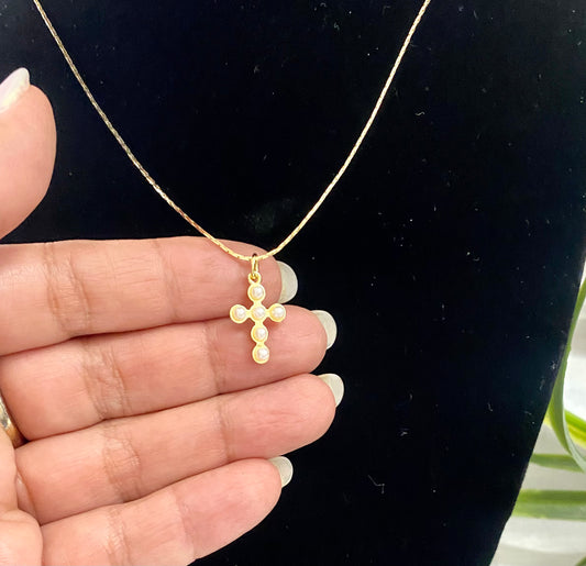 Cadena con dije cruz Perla mini
