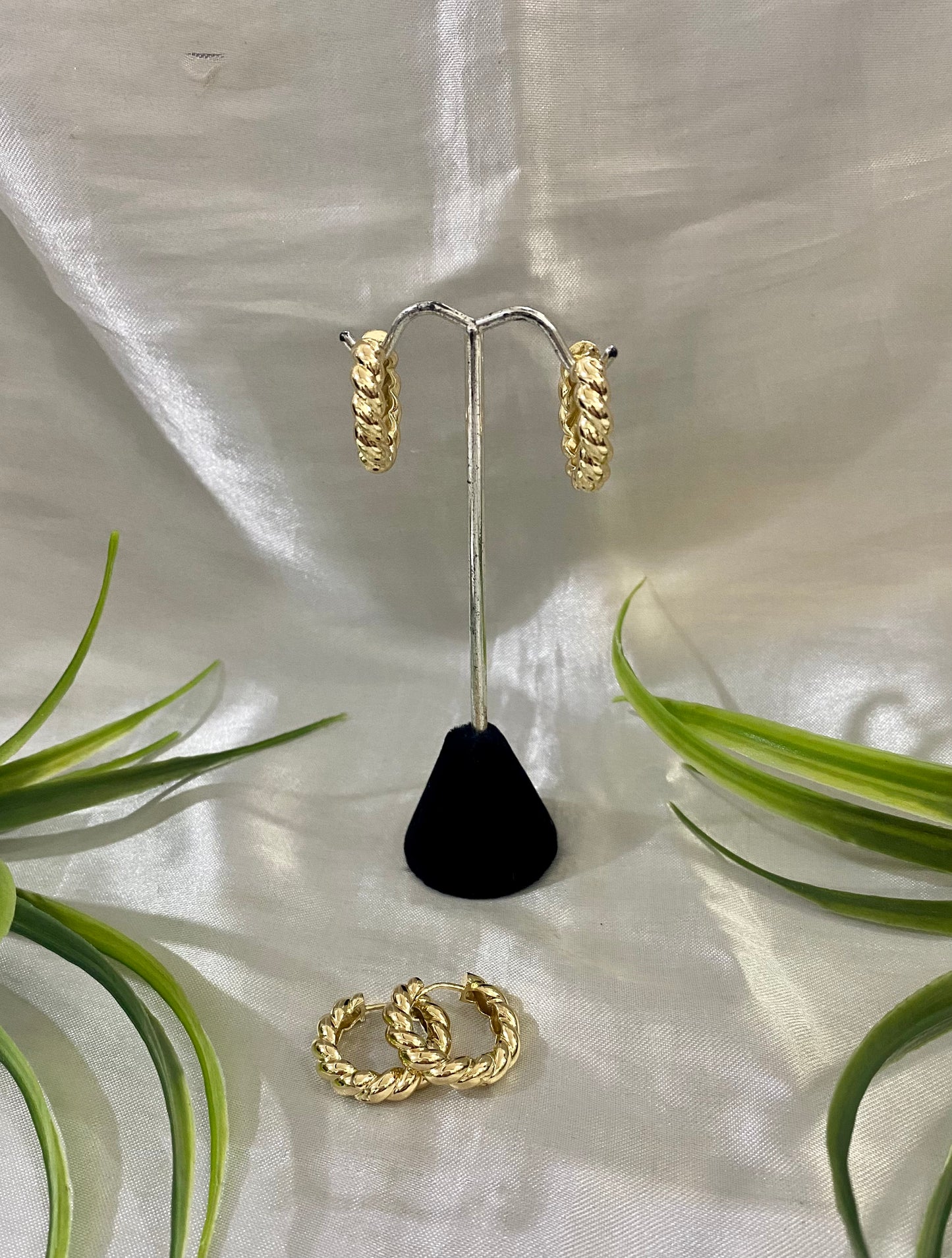 Arracada torcida gruesa