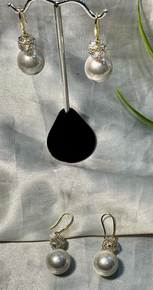 Aretes de Perla Chapa de oro