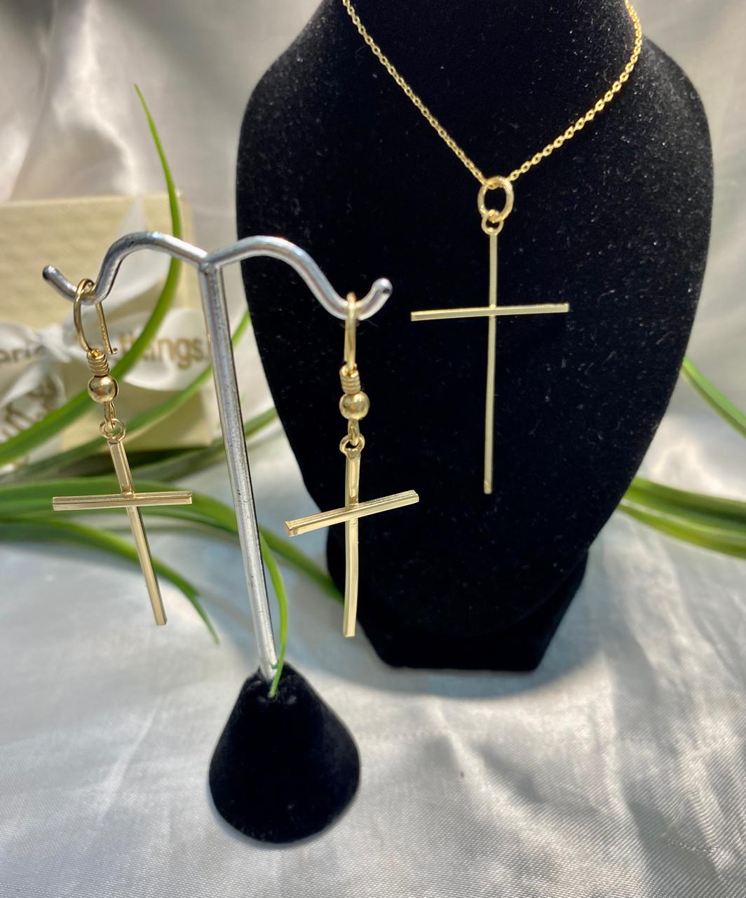 Juego de Cadena con dije y aretes de Cruz, Chapa de oro