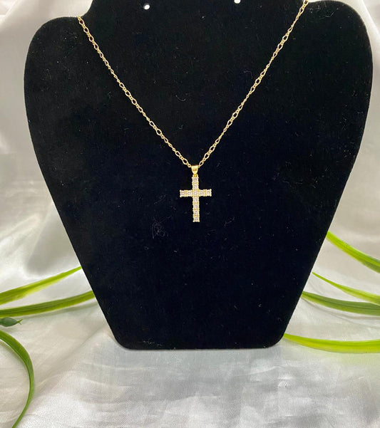 Cadena Chapa de oro con Cruz cuadros Zirconia.