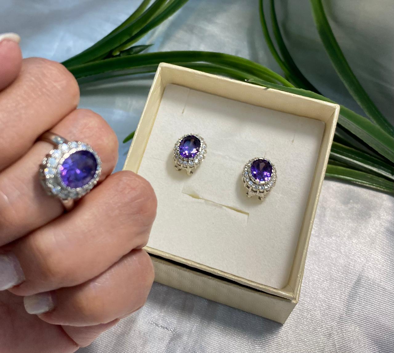 Juego de aretes y anillo estilo princesa en Rodio