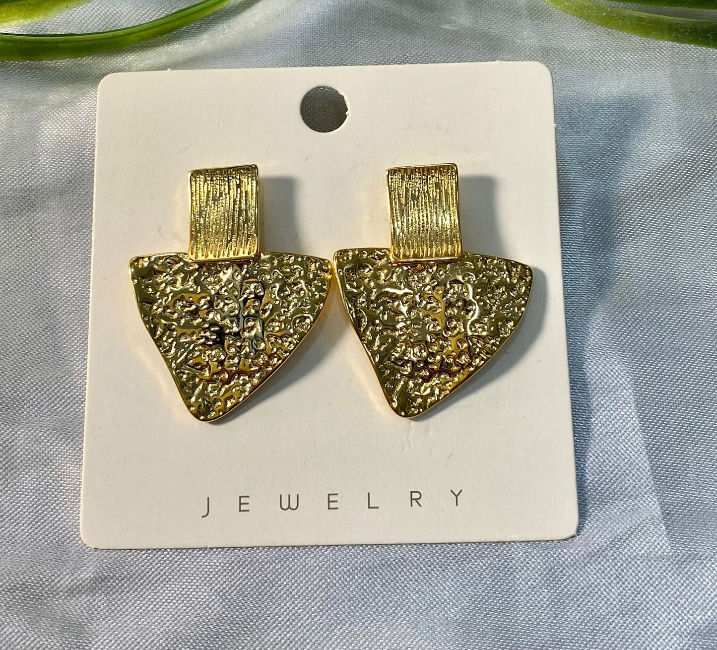 Aretes en chapa de oro y Rodio